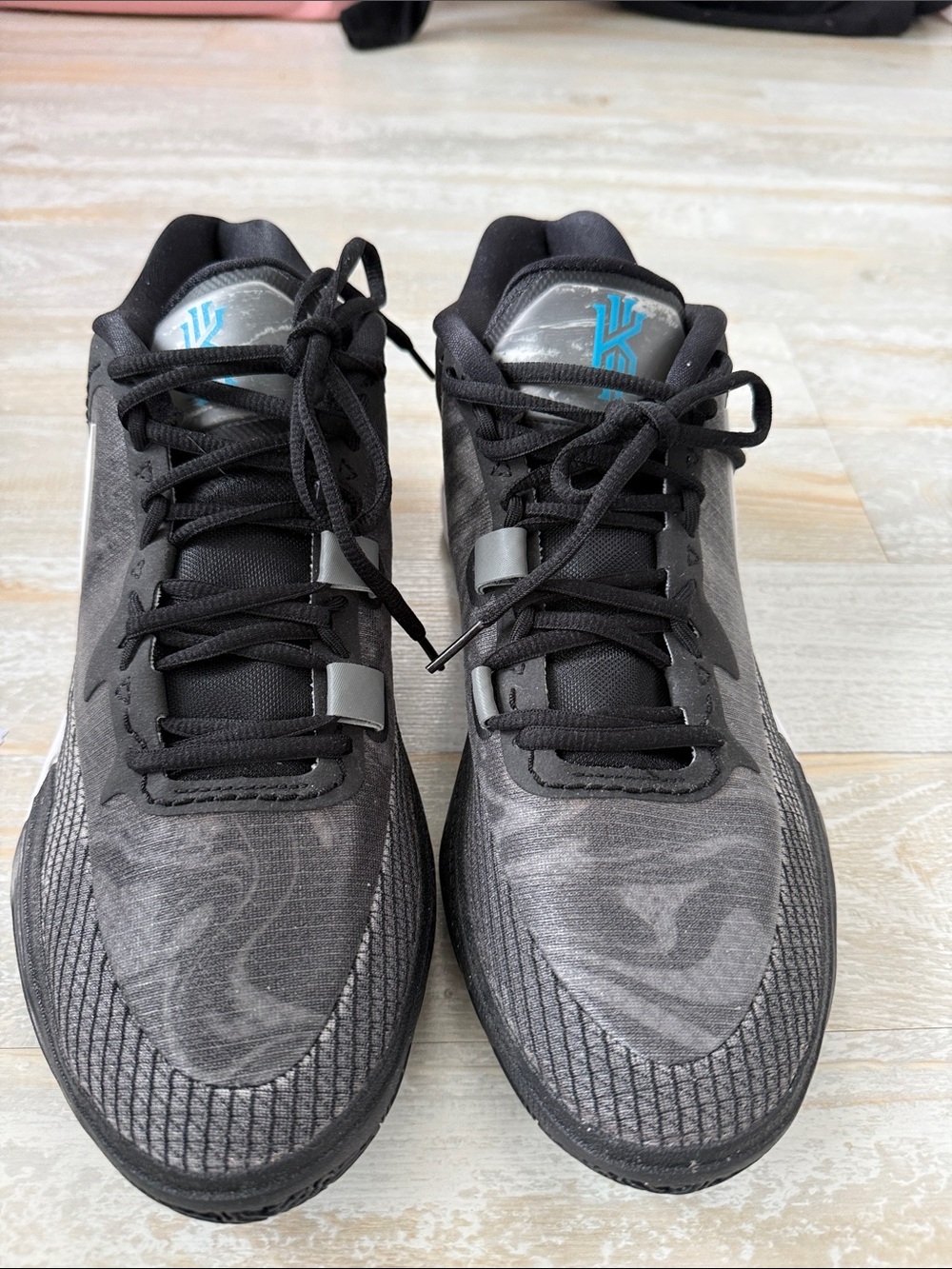 Nike Men’s Black and Gray sneakers by Kyle Irving Size 11 New w/out box.